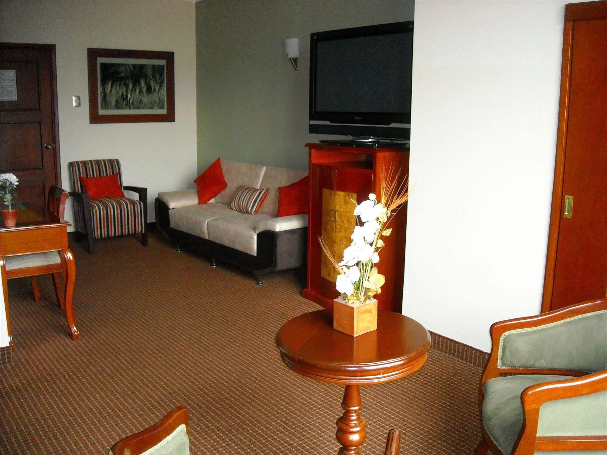 Hotel Continental Distretto di Lima Esterno foto
